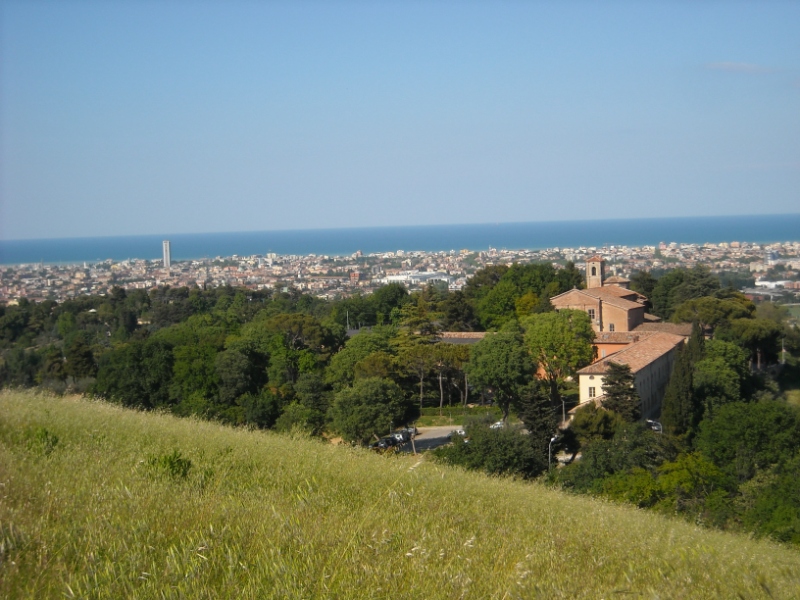 veduta adriatico e riviera romagnola